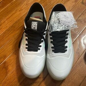 Vans Ultimate Waffle Sneaker